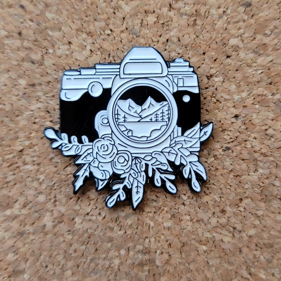 Jewelry - Camera With Mountain Views Enamel Pin